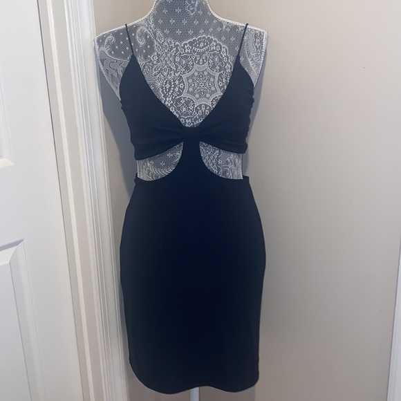 Alice and Olivia Havana cut out dress size 8 NWT - Picture 3 of 8